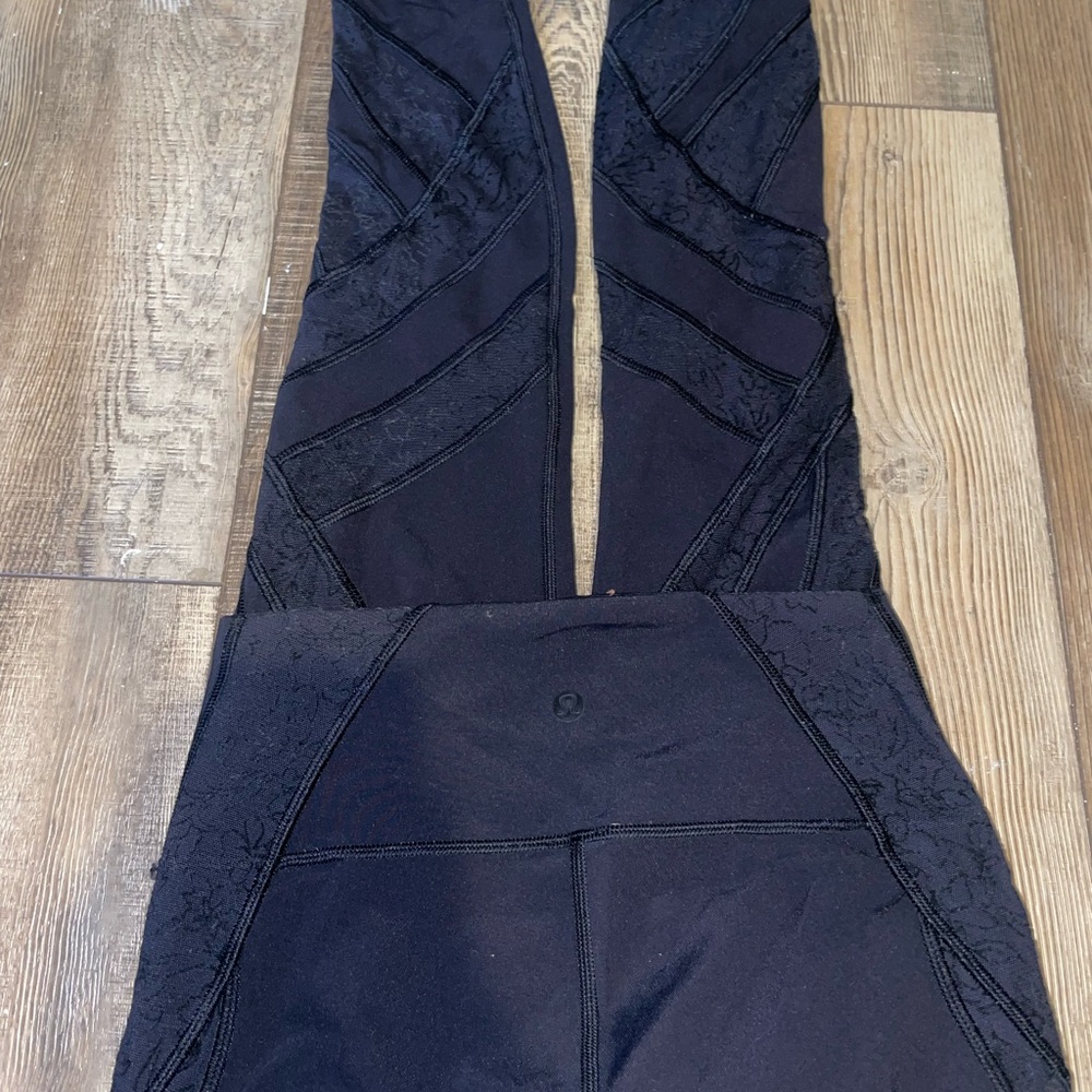 Lululemon Black mesh Women's leggings